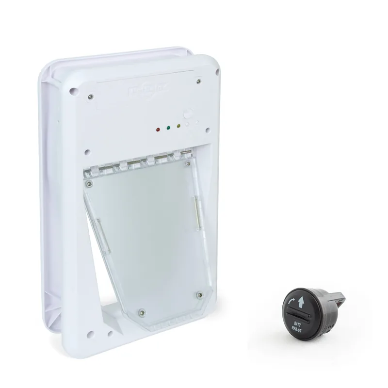 PetSafe Electronic SmartDoor — product photo